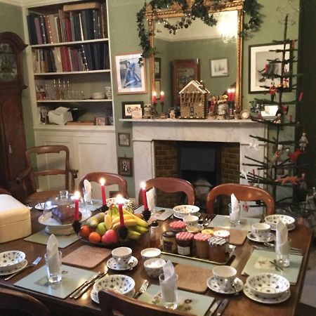 The Waltons Bed & Breakfast Dorking Exterior photo